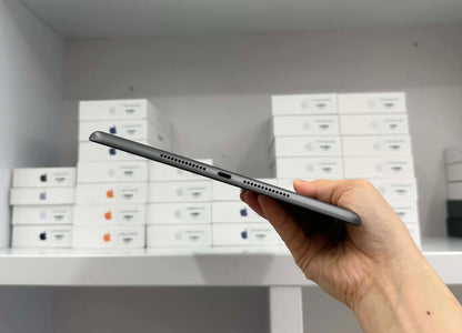 IPAD GEN 8 128GB XAM - Pin 95% - LQ1GG A-*