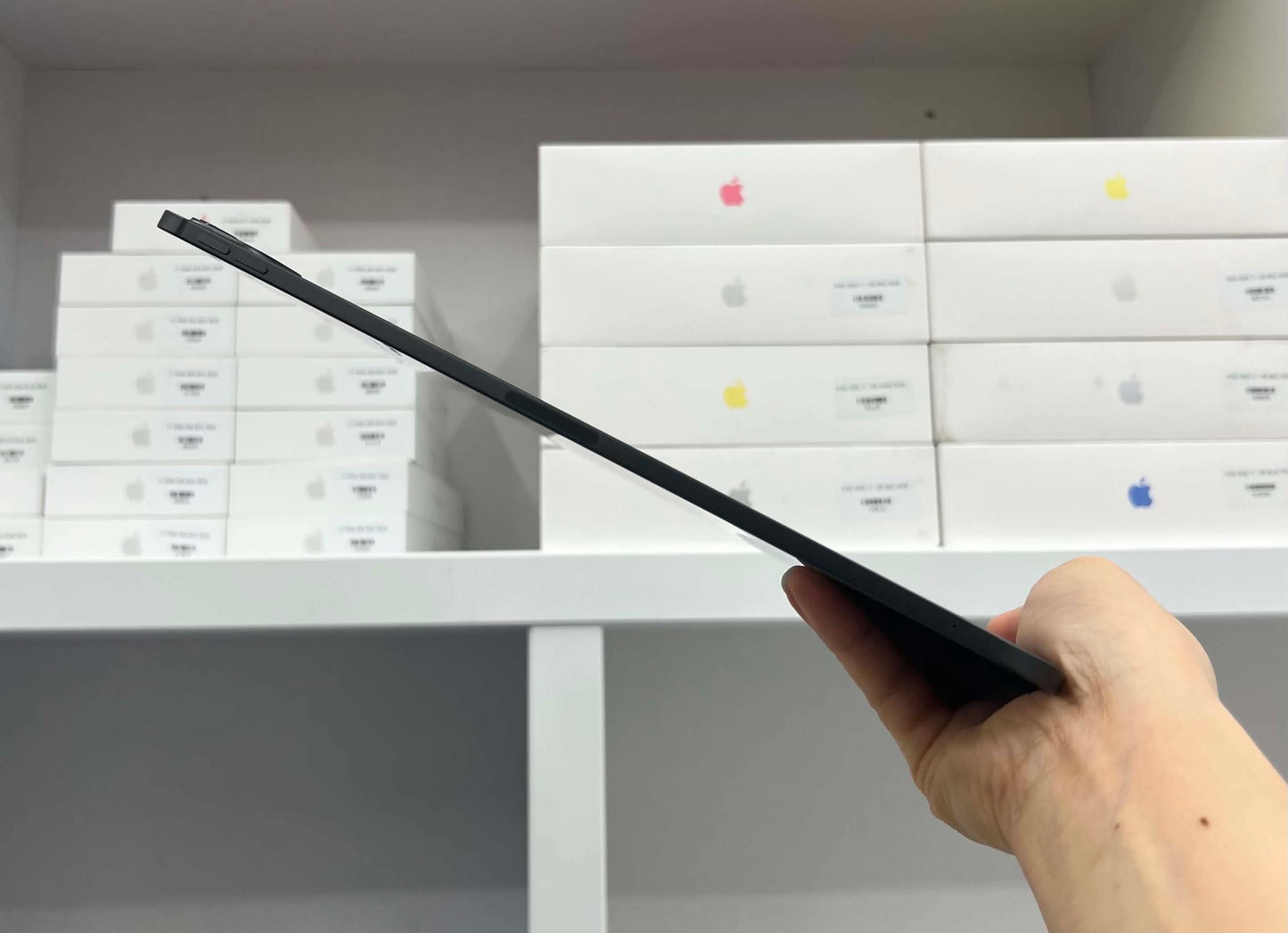 IPad Pro M4 bản 256GB Màu xám Box + sạc zin  - Pin 100% sạc 2 lần -  DQR1P Teku