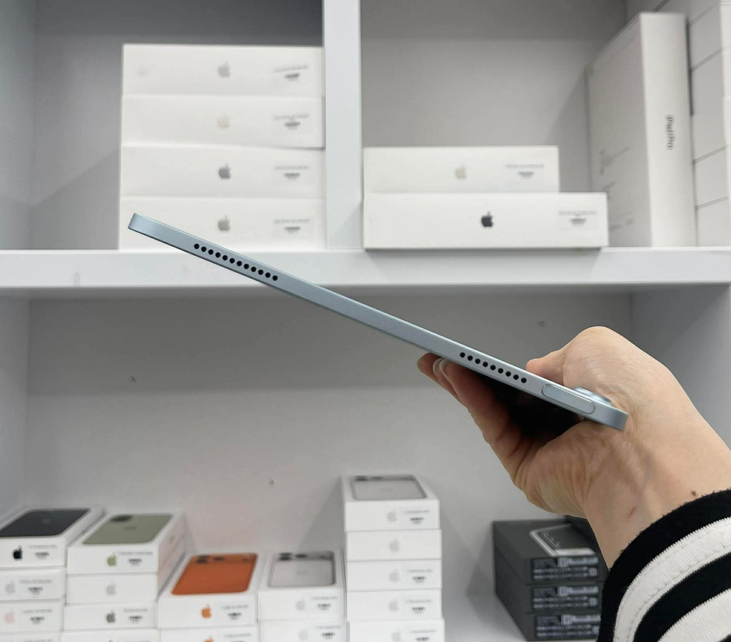 IPad Air 6 bản 128GB Màu Blue - Pin 99% - FL2FR Teku