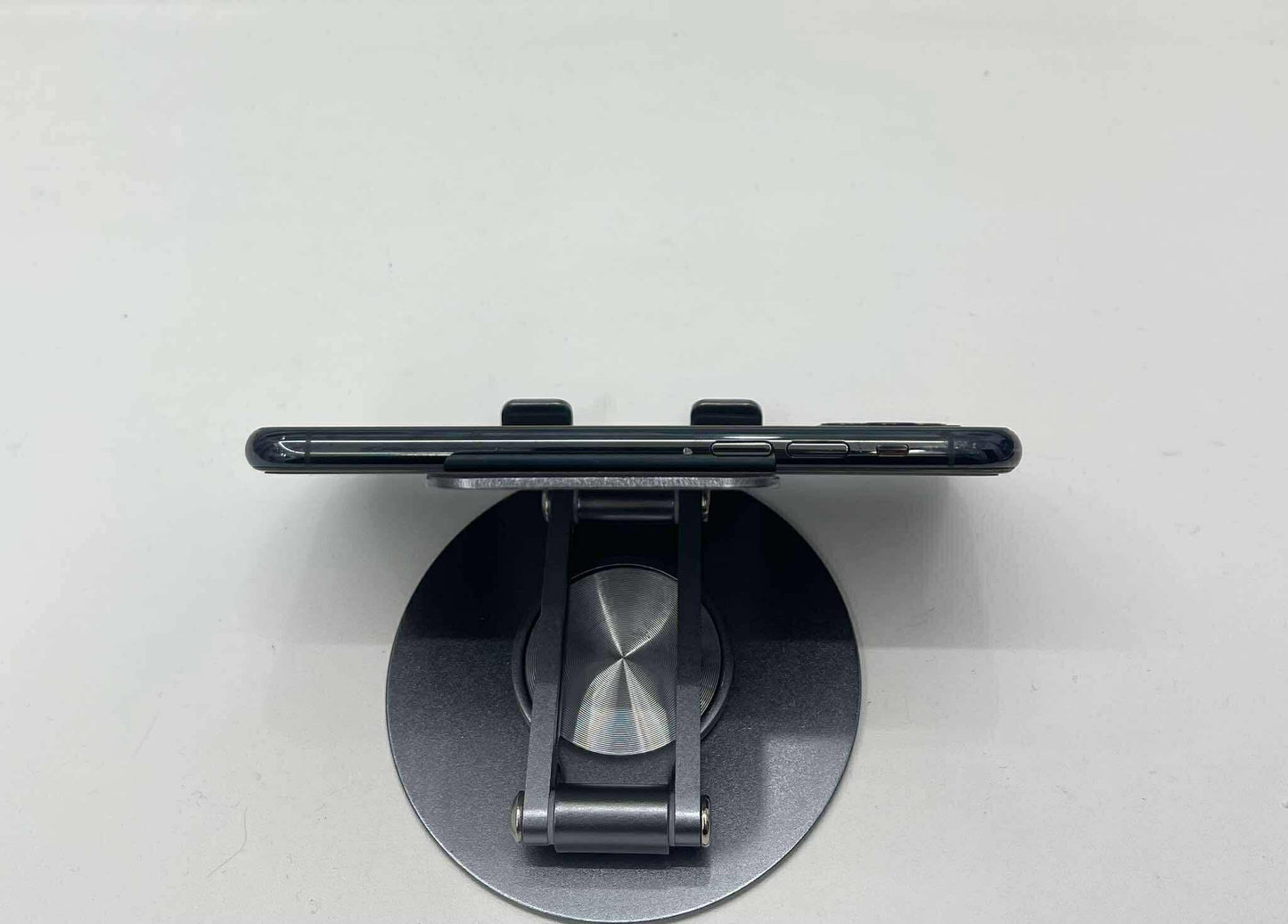 Iphone 11 Pro 64gb Màu Xanh Lá - Pin thay mới 100% - 87105 A-*