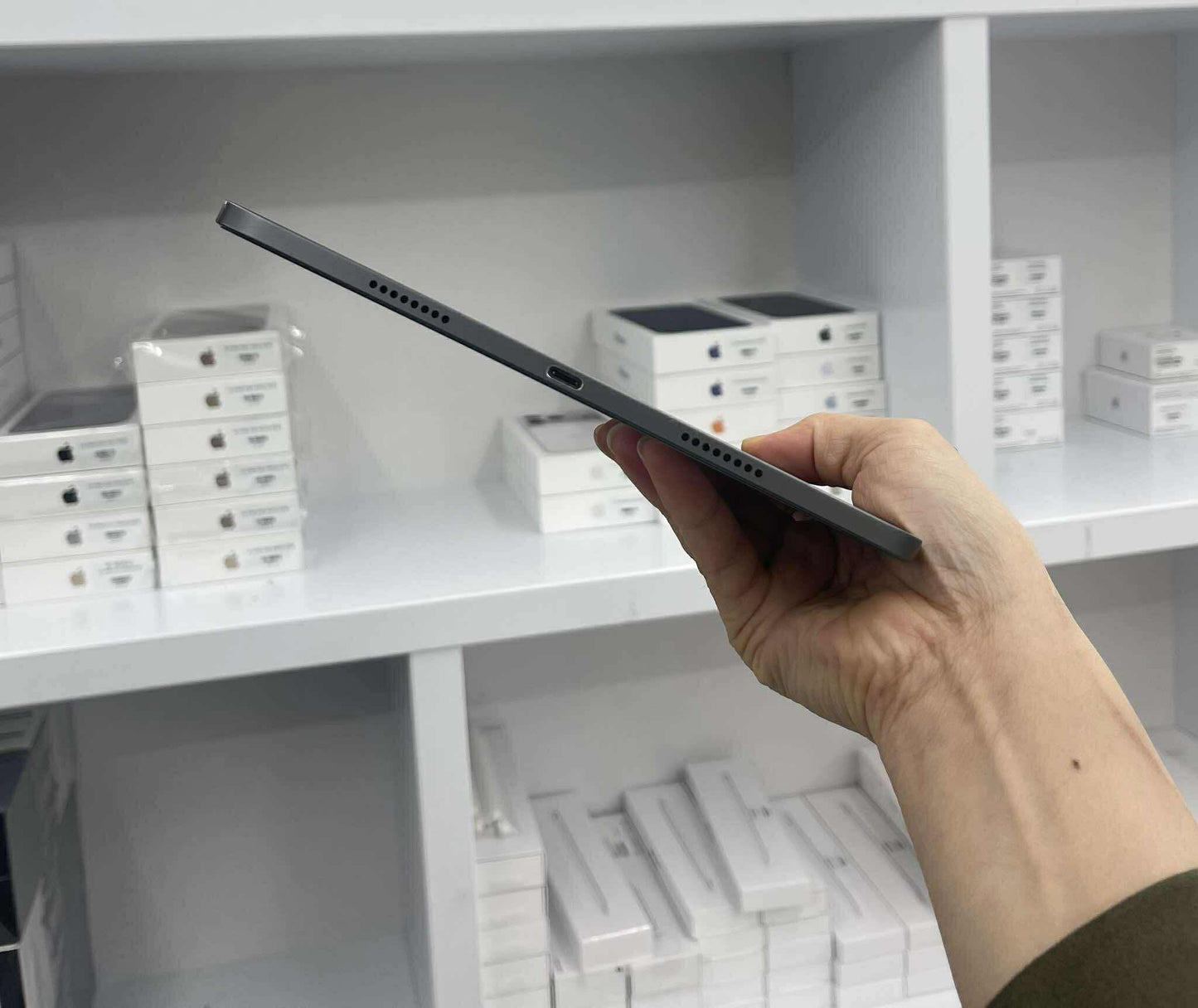 IPad Pro M1 bản 256GB Màu xám - Pin 92% - L65HH - A-