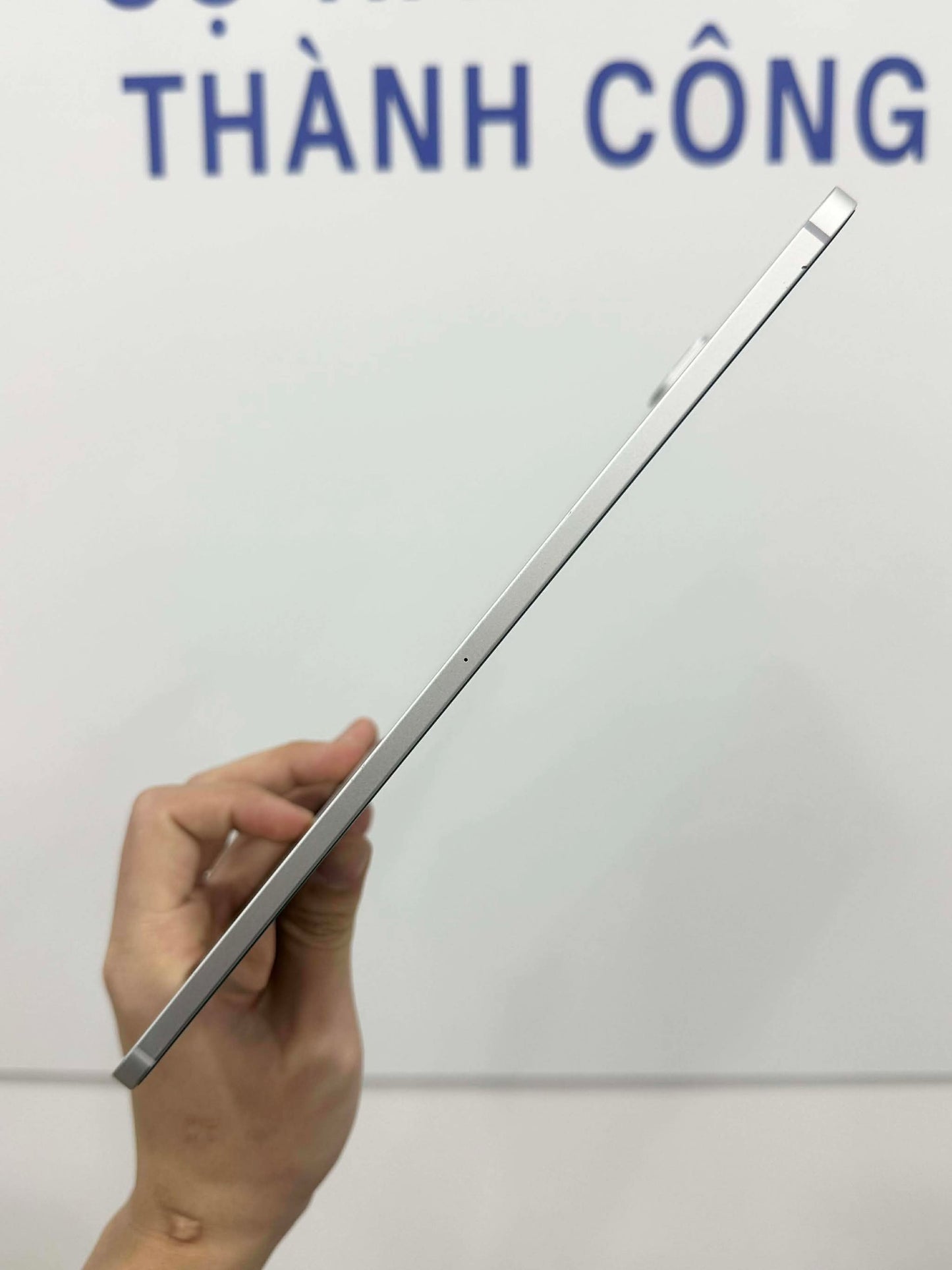 IPad Pro M1 bản 128gb Màu bạc - Pin 84% - 19030 A-* TEKU