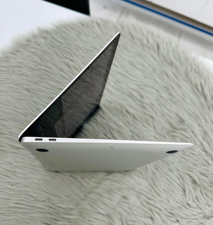 MacBook Air M1 bản 8gb/256gb Màu Bạc - Pin 85% - 3LQ6L7 A-