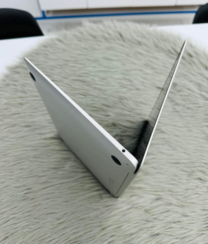 MacBook Air M1 bản 8gb/256gb Màu Bạc - Pin 100% - VV1WFY A-