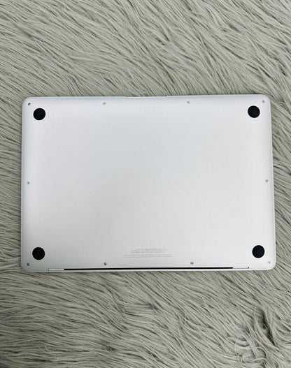 MacBook Air M1 bản 8gb/256gb Màu Bạc - Pin 100% - VV1WFY A-