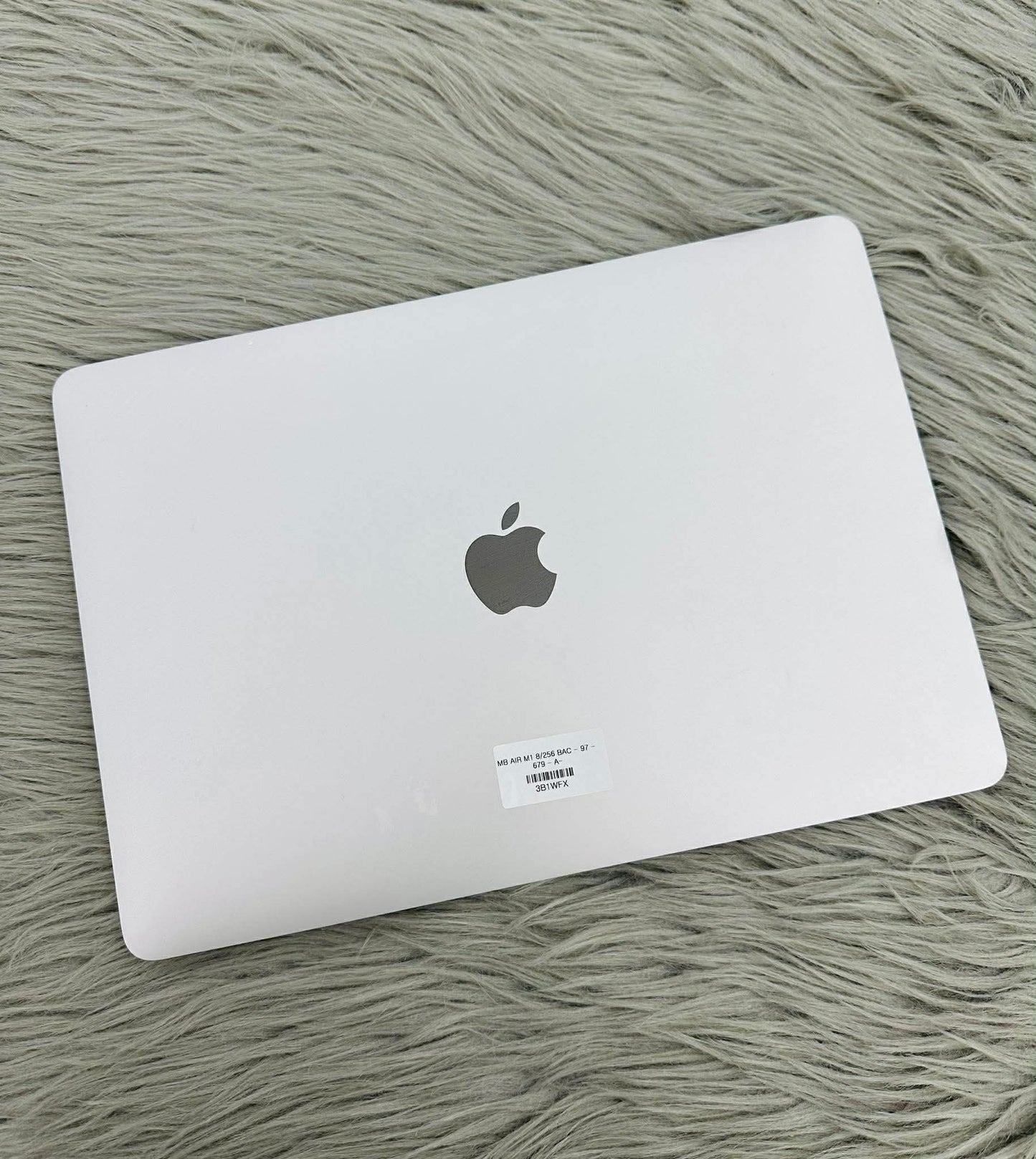MacBook Air M1 bản 8gb/256gb Màu Bạc - Pin 97% - 3B1WFX A-