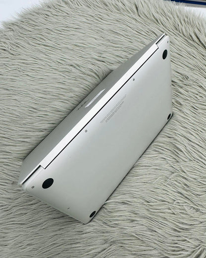 MacBook Air M1 bản 8gb/256gb Màu Bạc - Pin 97% - 3B1WFX A-