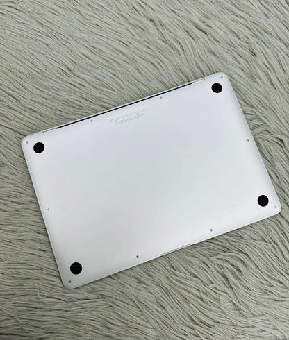 MacBook Air M1 bản 8gb/256gb Màu Bạc - Pin 97% - 3B1WFX A-