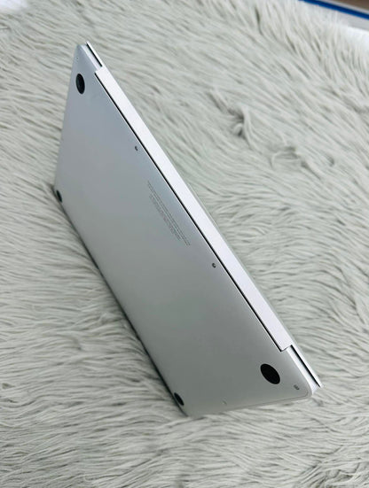 MacBook Air M1 bản 8gb/512gb Màu Bạc - Pin 87% - 24Q6L8 - B*