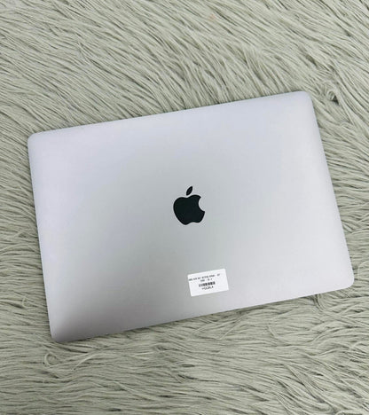 MacBook Air M1 bản 8GB / 256GB Màu xám - Pin 87% - HQQ6L4 B*