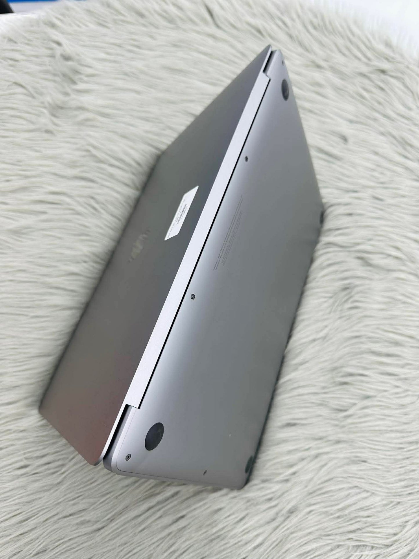 MacBook Air M1 bản 8GB / 512GB Màu xám - Pin 96% - 1FQ6L5 - A- *