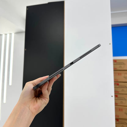 IPAD PRO M5 256 DEN - Pin 100% sạc 21 lần - W6G9K A- Busan