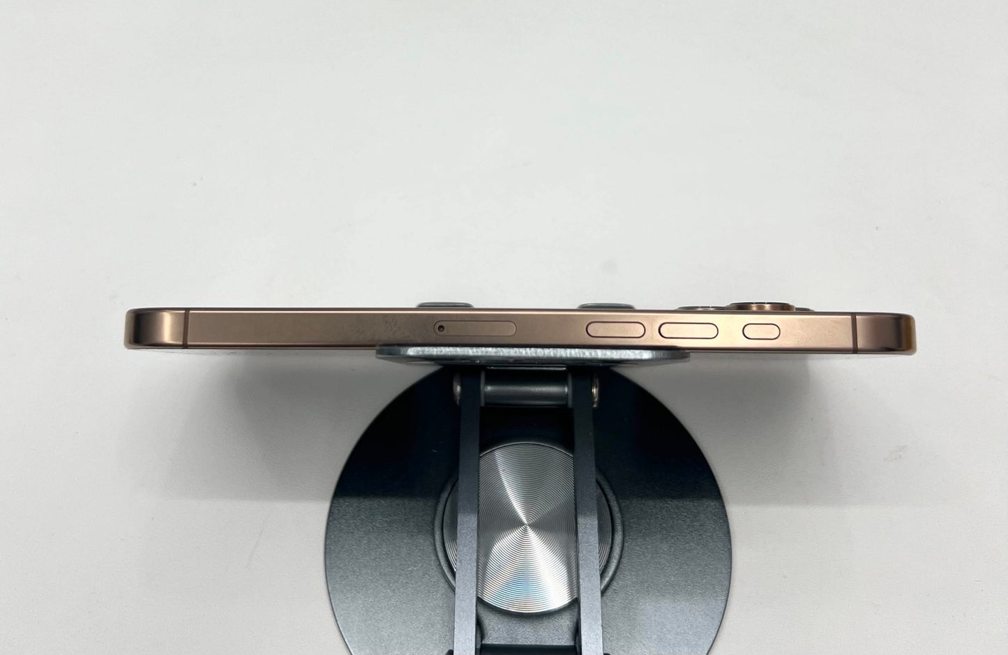 IPhone 16 ProMax 256gb Màu vàng - Pin 99% - 81905 A-*teku