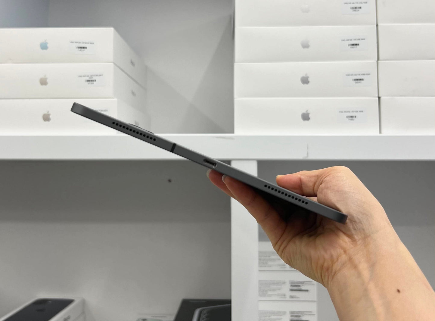 IPad Pro 2020 bản 128gb Màu xám BAN SIM - Pin 90% - RPV13 A-*