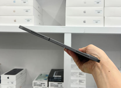 IPad Pro 2020 bản 128gb Màu xám BAN SIM - Pin 90% - RPV13 A-*