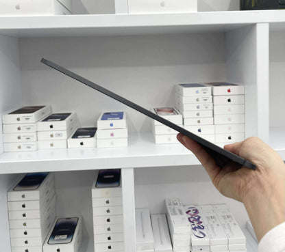 IPad Pro M4 bản 256GB Màu xám - Pin 100% đã sạc 44 lần - 97M99