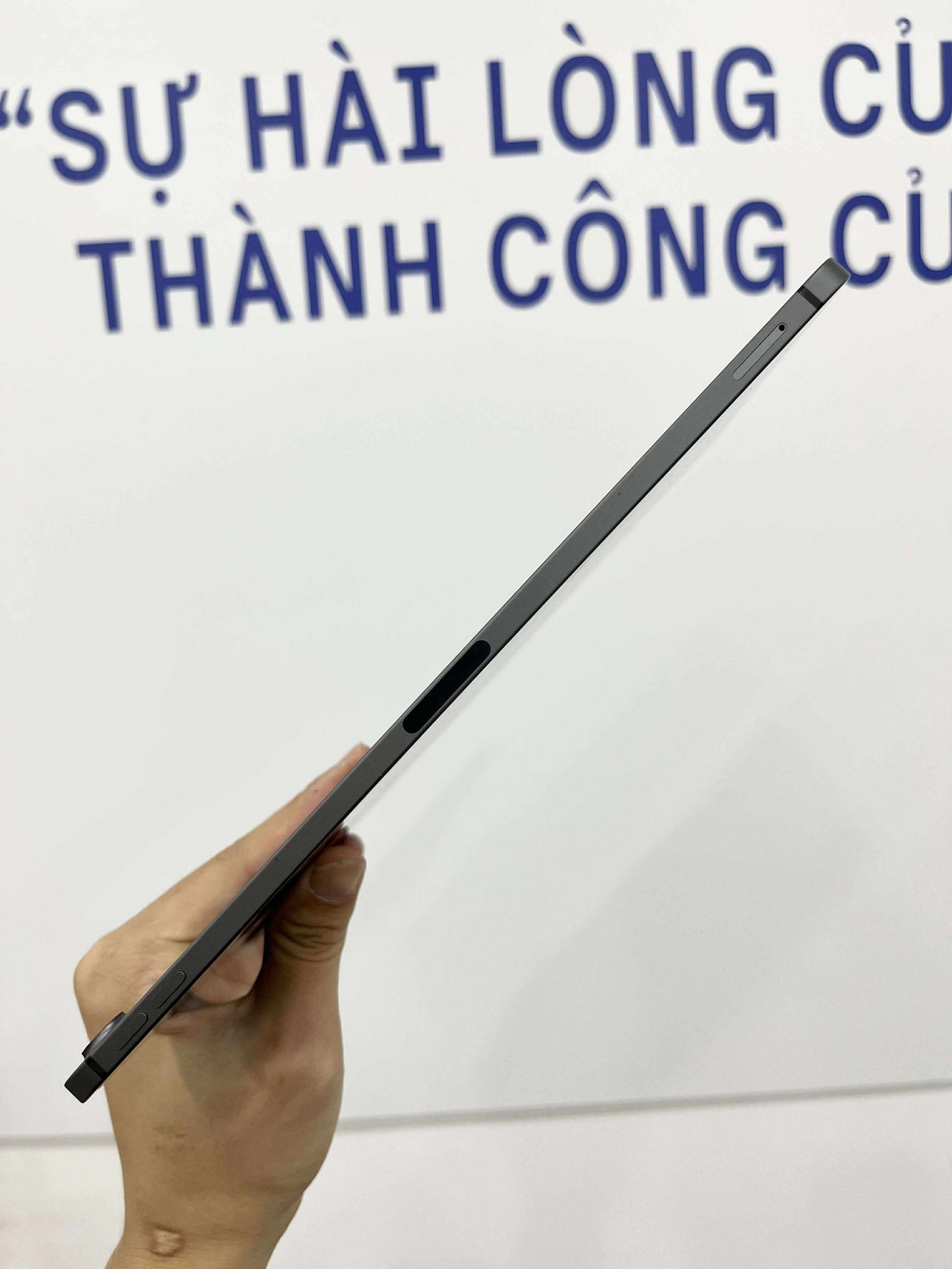 IPad Air 4 bản 64GB Màu xám - Pin 98% - NHQ190 - TEKU