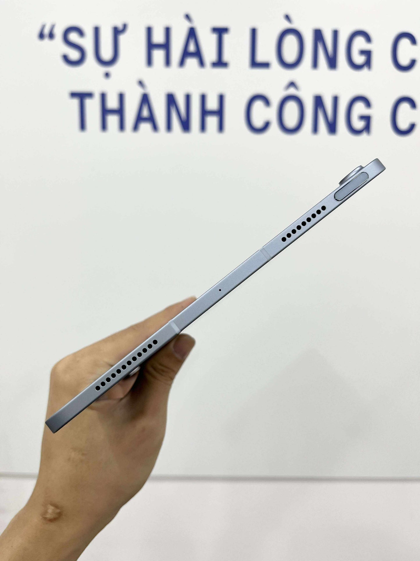 IPad Air 4 bản 64GB Màu Xanh dương - Pin 100% - L9Q193 - TEKU