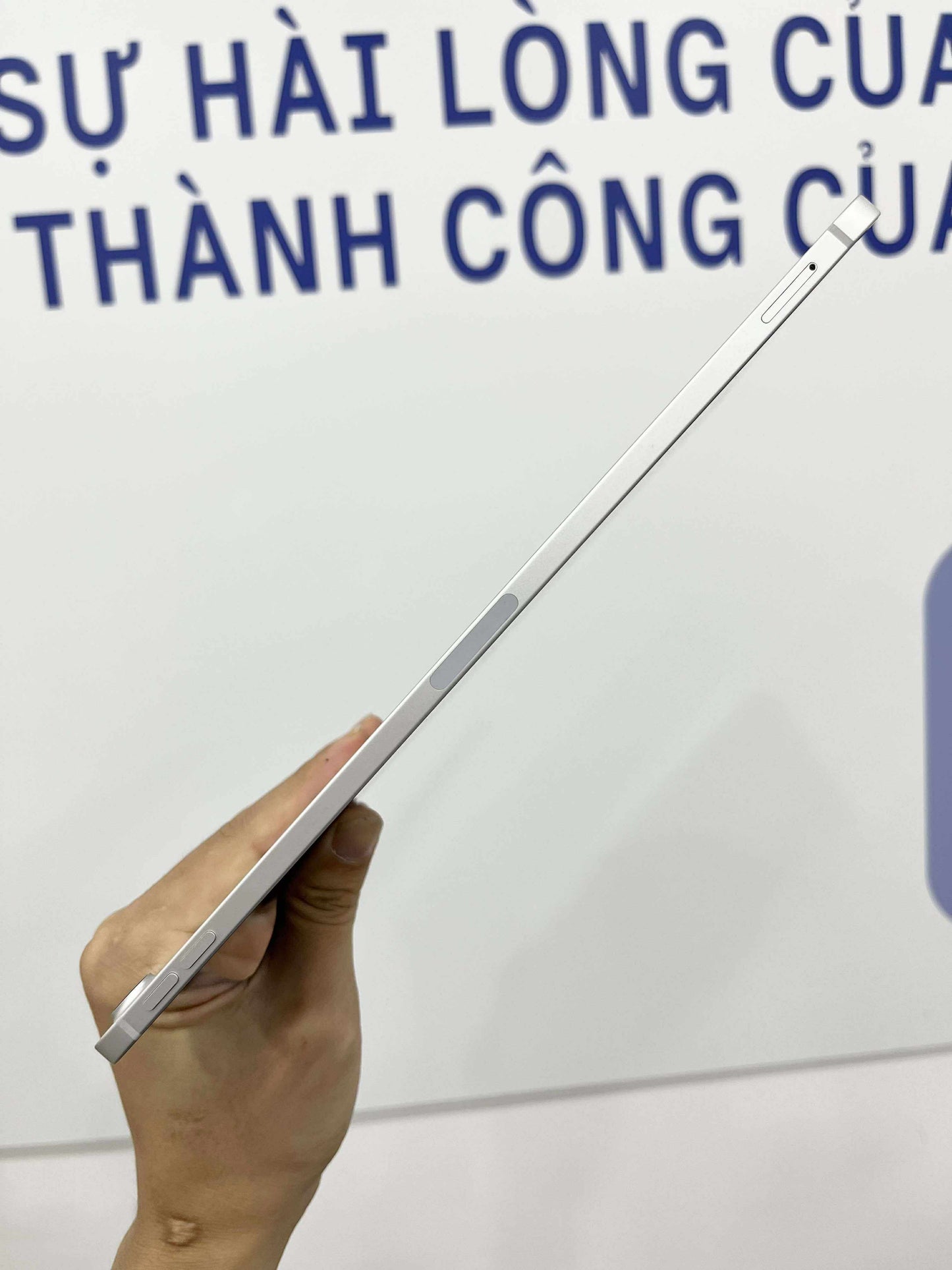 IPad Air 4 bản 64GB Màu bạc - Pin 96% - YQ191 - TEKU