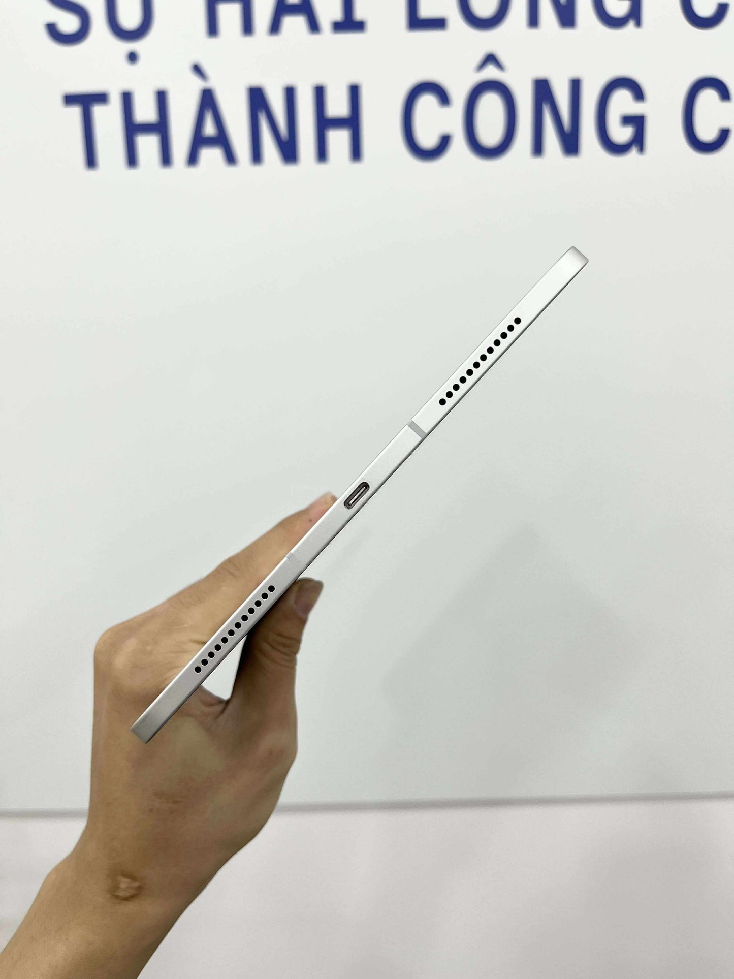 IPad Air 4 bản 64GB Màu bạc - Pin 96% - YQ191 - TEKU