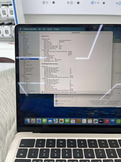 MacBook Air M2 bản 8gb/256gb Màu Starlight - Pin 100% sạc 10 lần - 4YT27