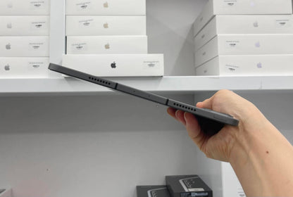 IPad Pro M1 bản 128gb Màu Xám bản sim - Pin 100% - WQ2PN