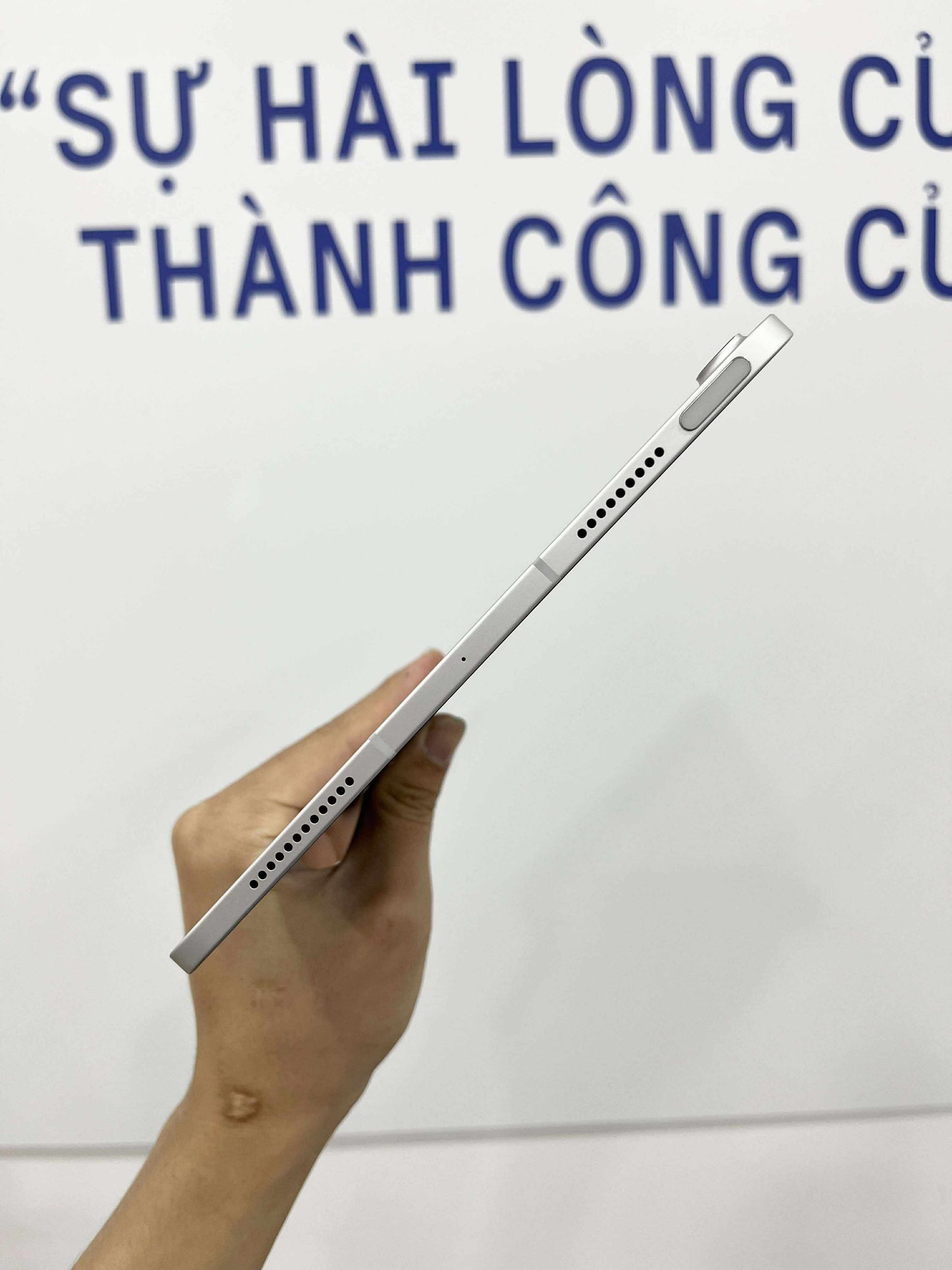 IPad Air 4 bản 64GB Màu bạc - Pin 96% - YQ191 - TEKU