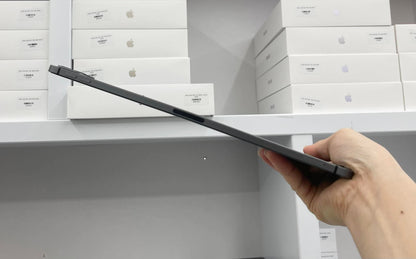 IPad Pro M1 bản 128gb Màu Xám bản sim - Pin 100% - WQ2PN