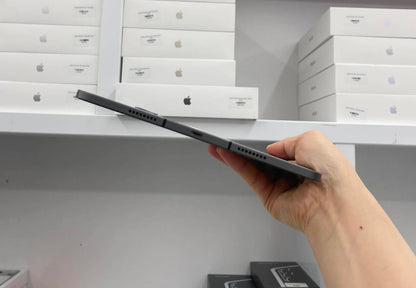 IPad Pro M1 bản 128gb Màu Xám bản sim - Pin 100% - WQ2PN