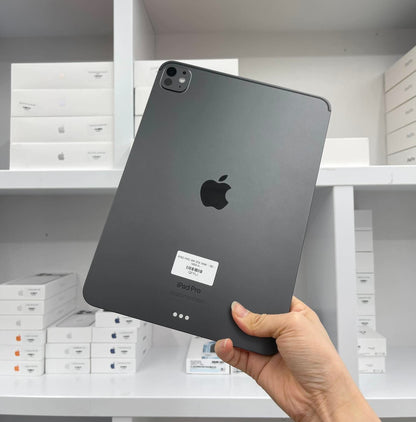 IPad Pro M4 bản 256GB Màu xám - Pin 90% - QFYLJ A-